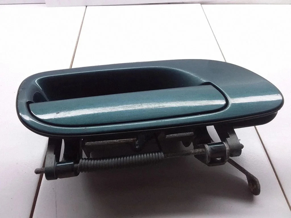 Esiukse välimine käepide 9159640
