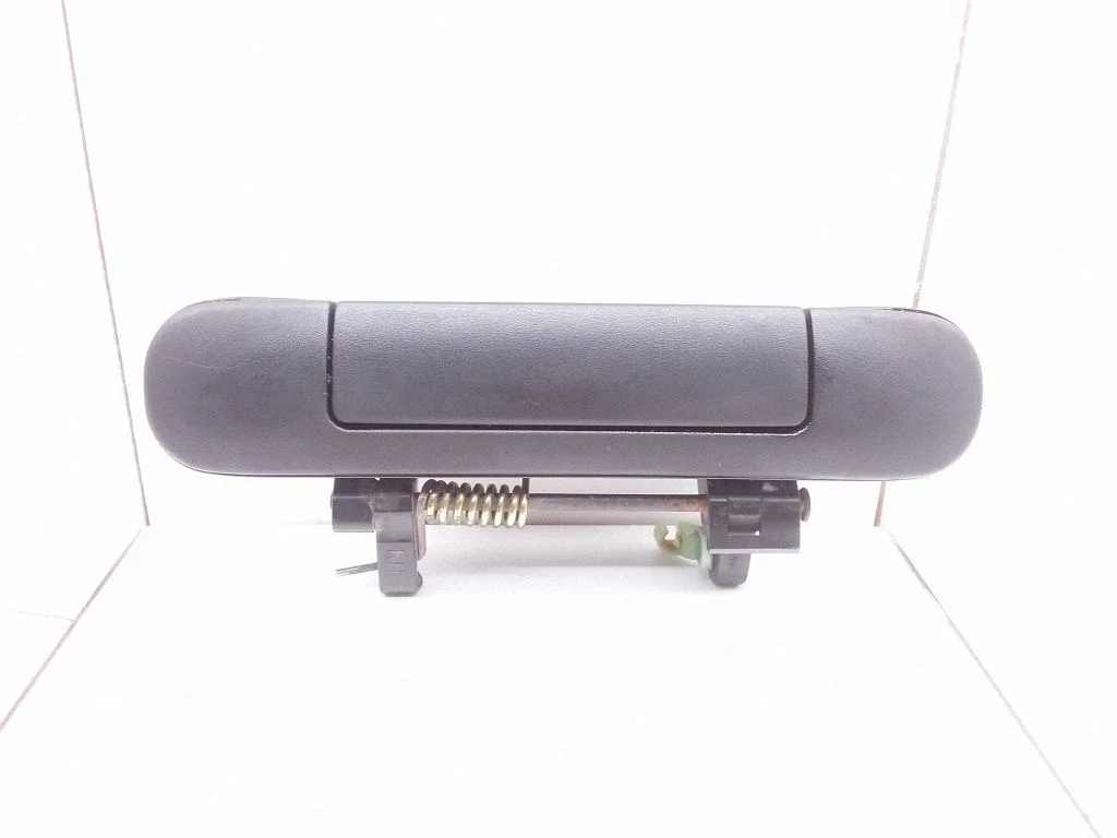 Front door exterior handle – front right