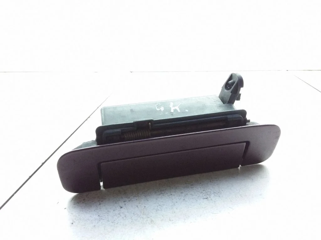 Front door exterior handle – Audi A6 S6 C4 4A (1994-1997)