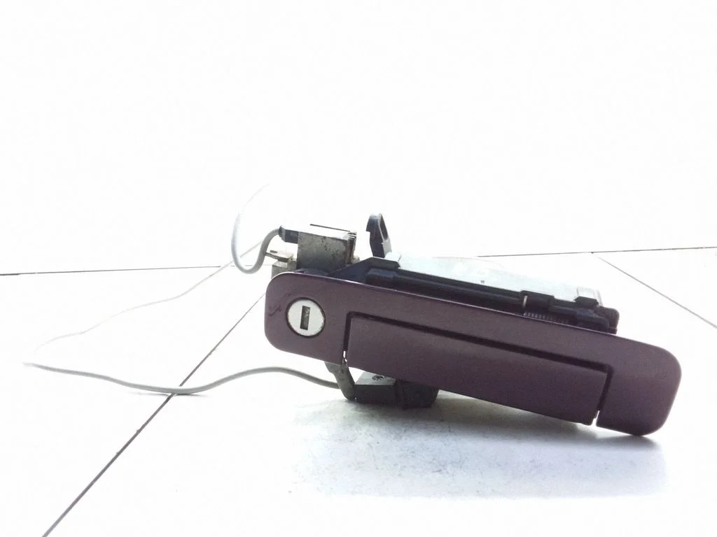 Front door exterior handle – Audi A6 S6 C4 4A (1994-1997)