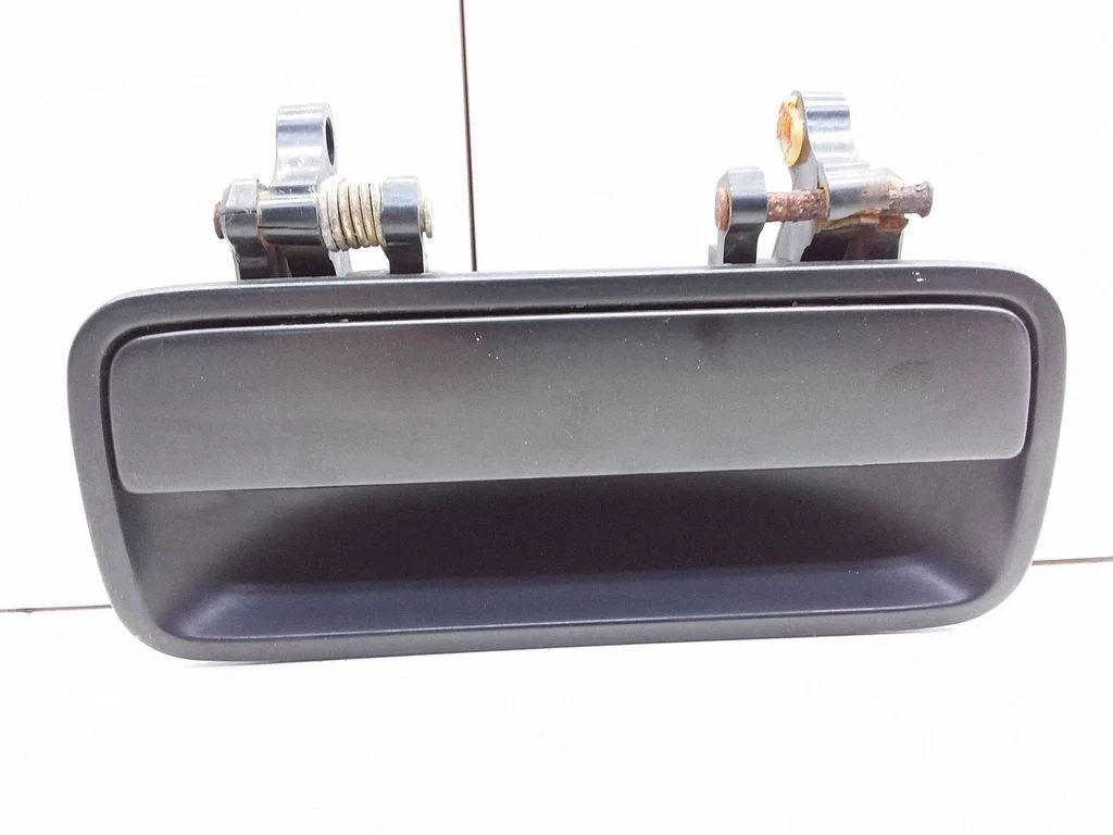 Esiukse välimine käepide – Honda Civic (1988-1991)