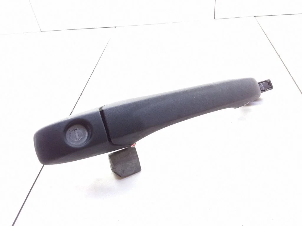 Front door exterior handle 061982P