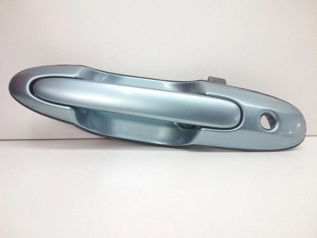 Front door exterior handle – Mazda MPV II LW (1999-2007), front left