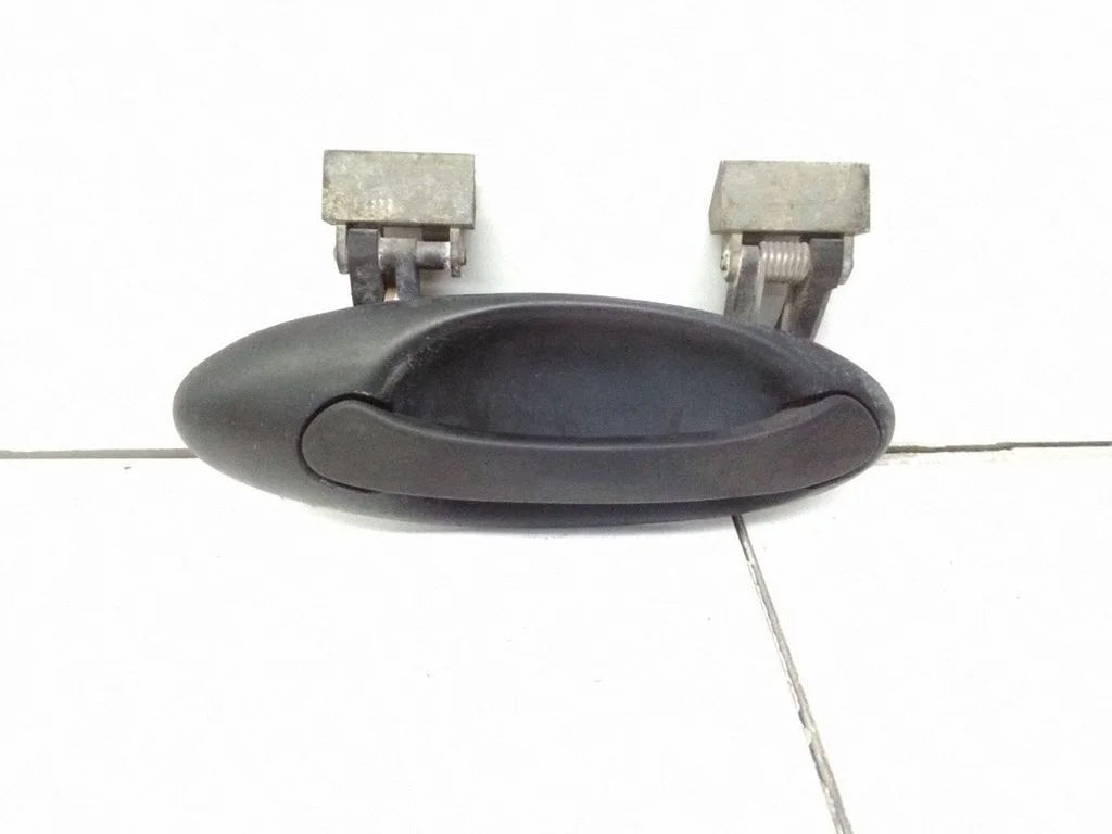 Esiukse välimine käepide 5510094