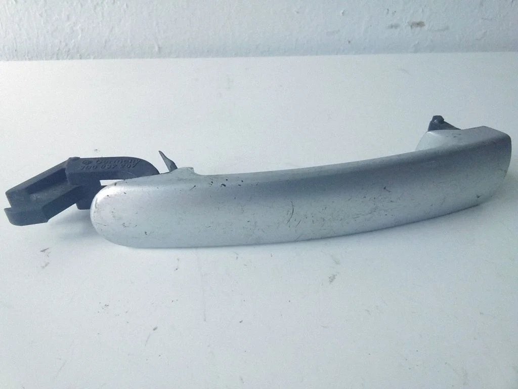 Front door exterior handle 3B0837207