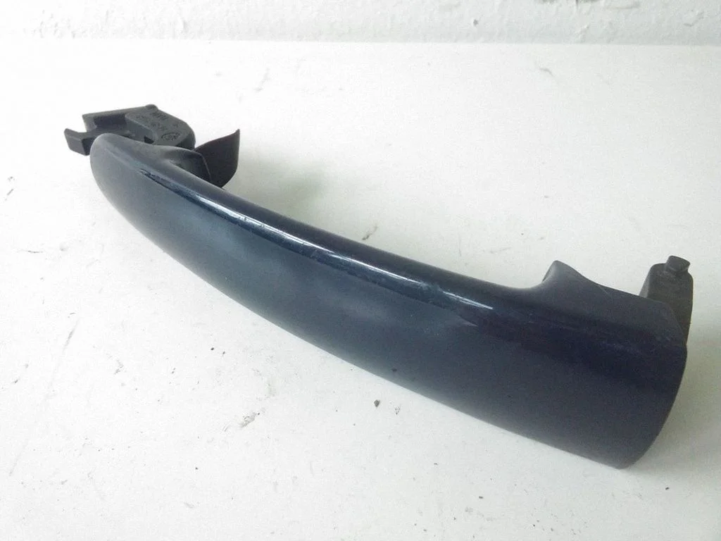 Front door exterior handle 3B0837207