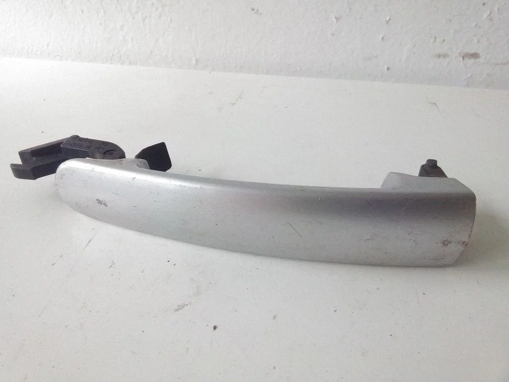 Front door exterior handle 3B0837207