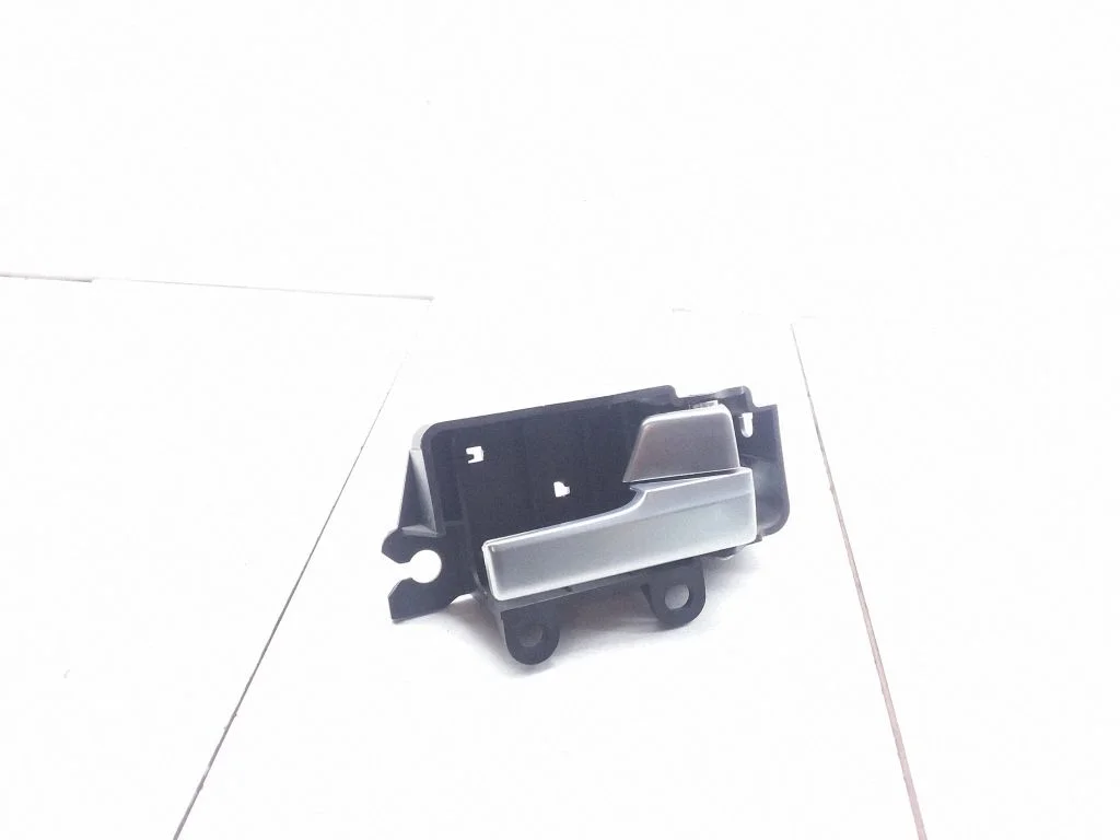 Esiukse sisemine käepide – Ford Focus C-MAX (2003-2010)