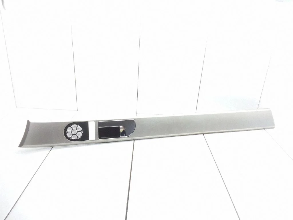 Front door interior handle – Volkswagen Touareg I (2002-2010)