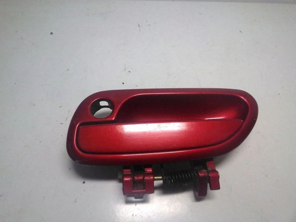 Front door exterior handle – left