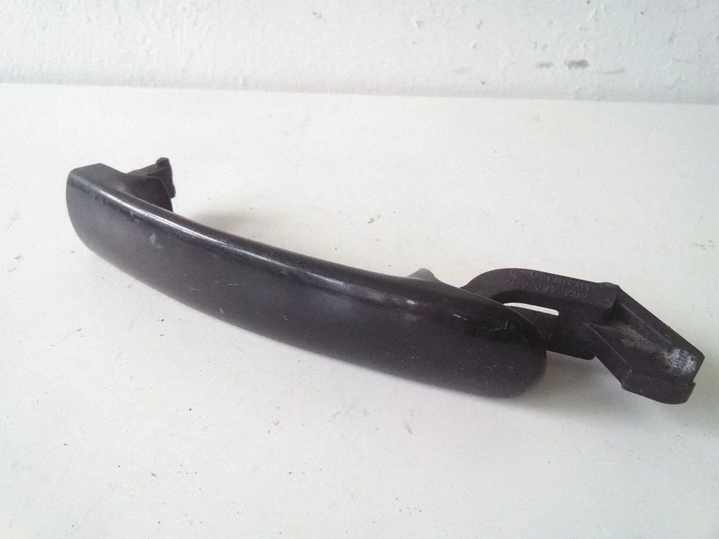 Front door exterior handle 3B0837207