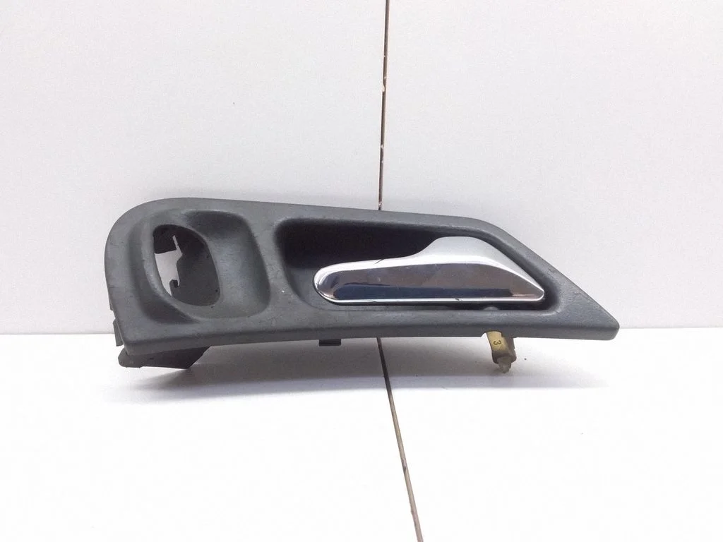 Front door interior handle A3183