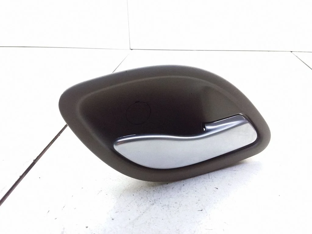 Front door interior handle 8200000724