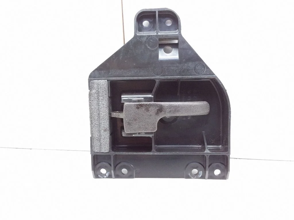 Front door interior handle 811837710