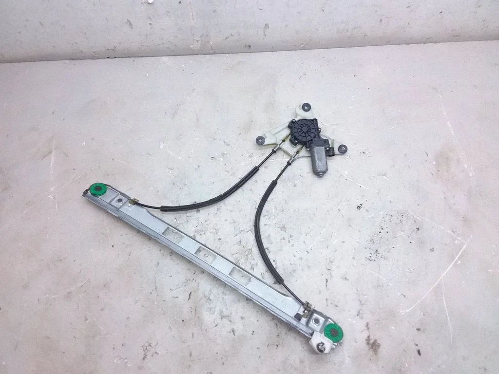 Esiukse elektriline aknatõstuk mootoriga – Renault Master III (2010-2024)
