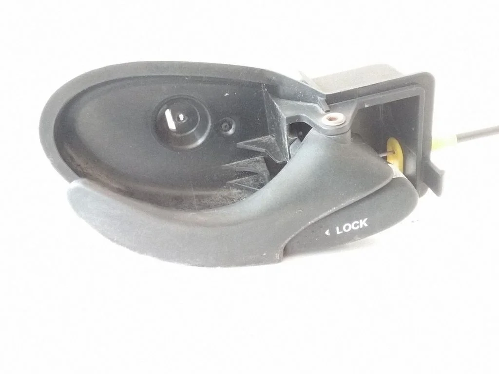 Klamka wewnętrzna drzwi przednich – Ford Focus (1998-2004)