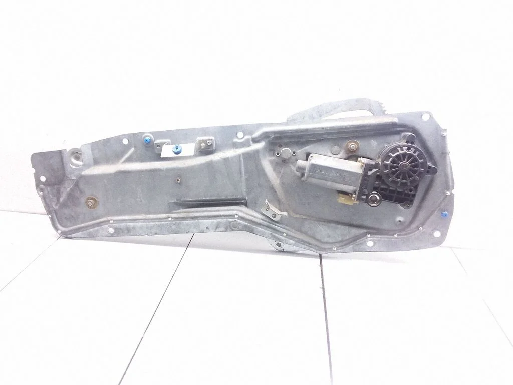 Front door window regulator with motor – Volvo S70  V70  V70 XC (1997-2000)