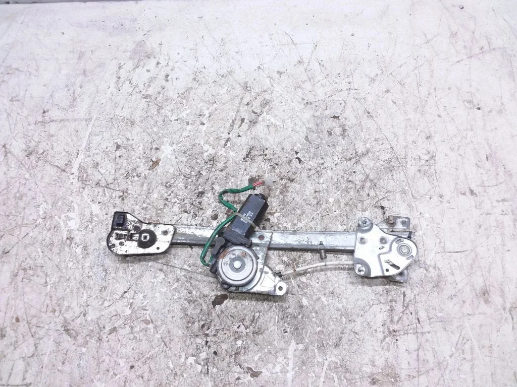 Esiukse elektriline aknatõstuk mootoriga 3620161634 – Mazda Xedos 6 (1992-2000)