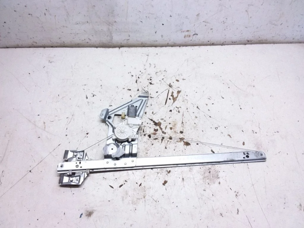 Front door window regulator with motor A9067200046