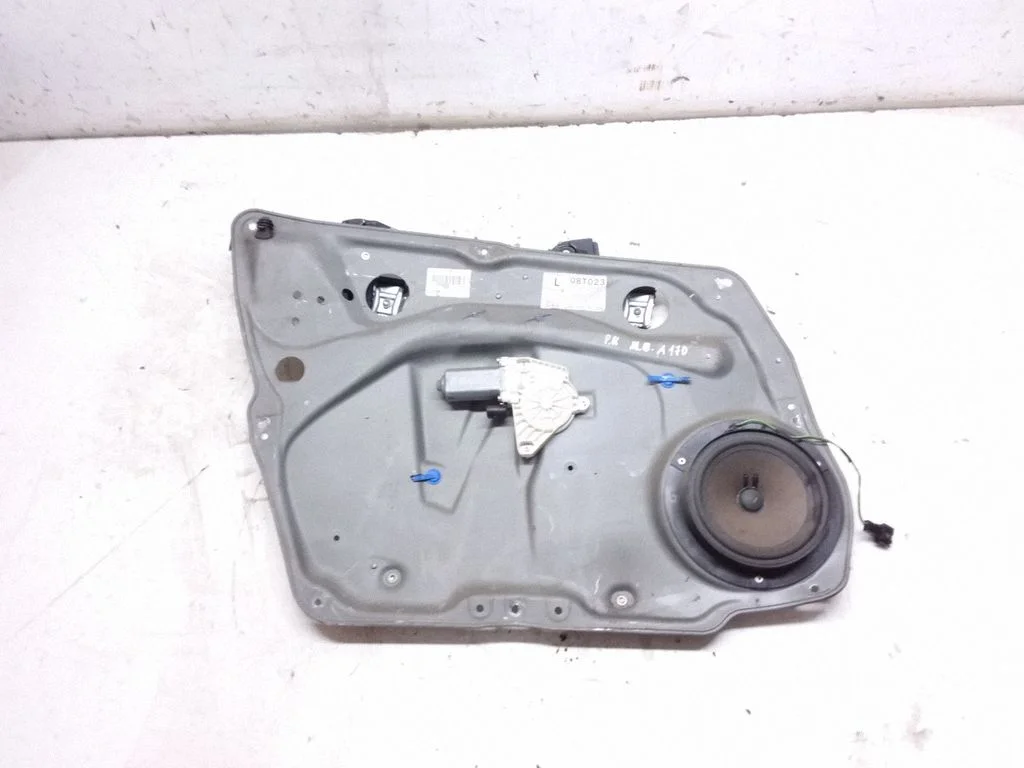 Esiukse elektriline aknatõstuk mootoriga – Mercedes-Benz A-klass W169 (2004-2012)