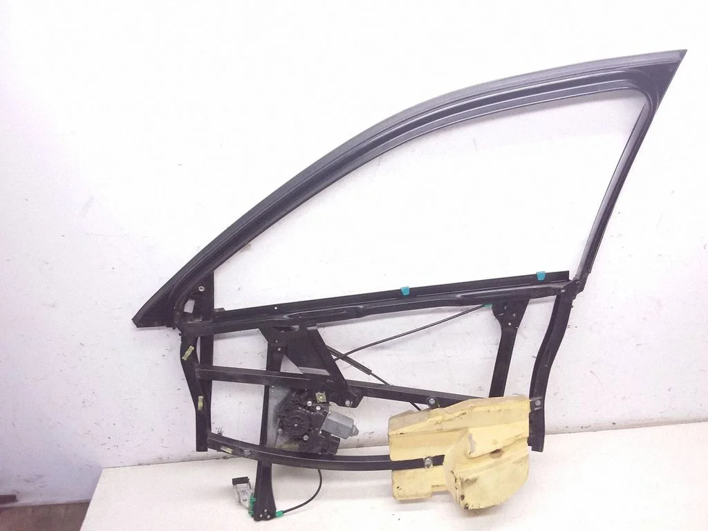 Front door window regulator with motor 8D0837754