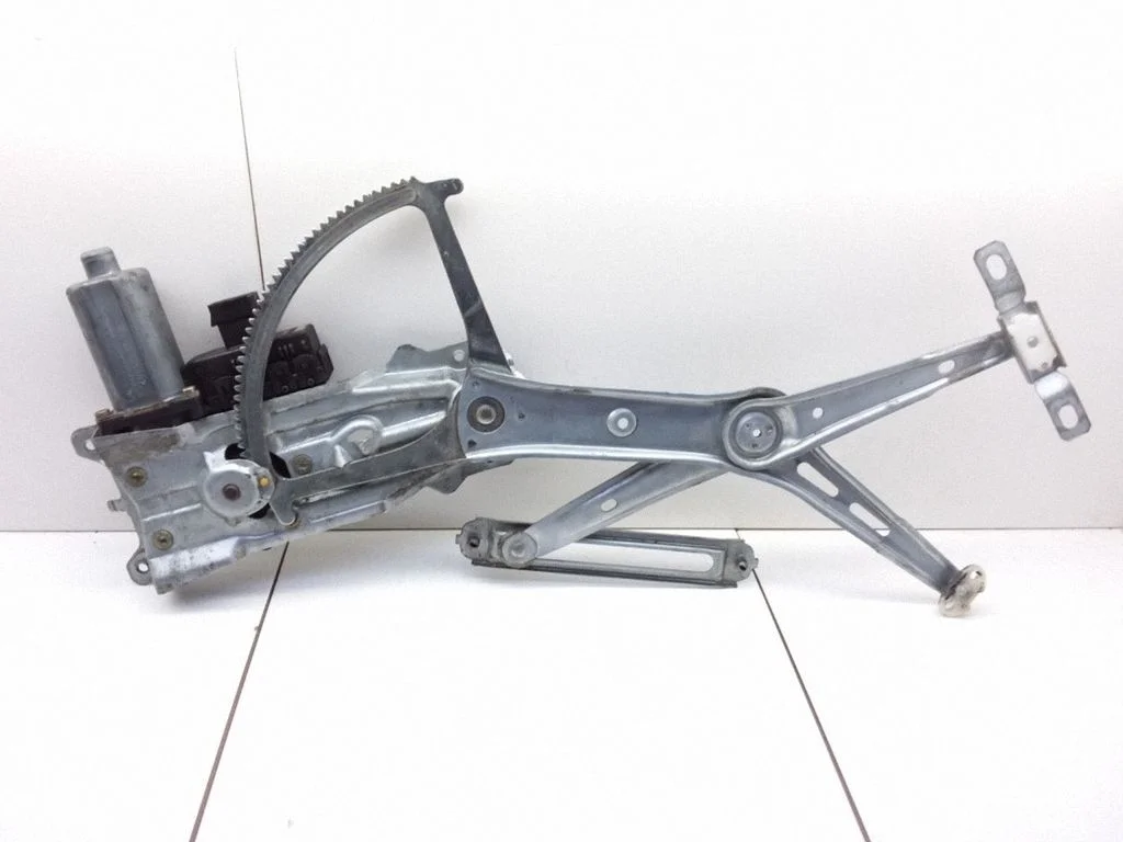 Front door window regulator with motor – Opel Astra F (1992-1998)