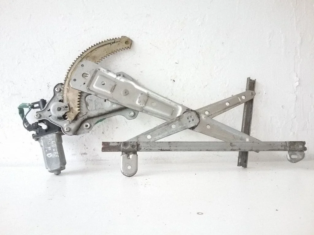 Front door window regulator with motor 10060