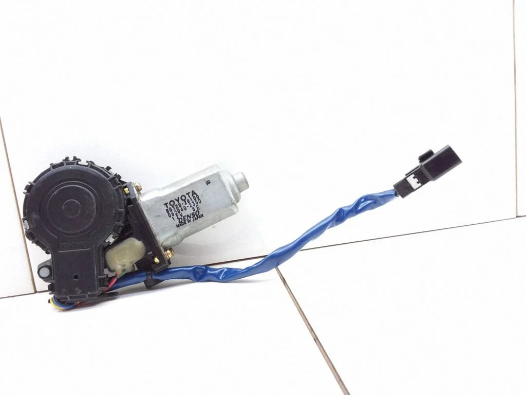 Front door window regulator motor 8572028100