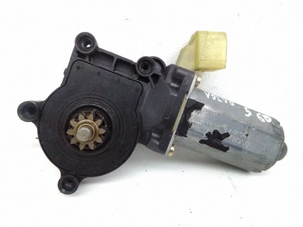 Priekšējā loga pacēlāja motoriņš 0130821761