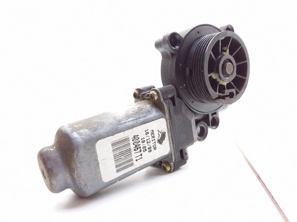 Front door window regulator motor – Renault Scenic I (1996-2003)