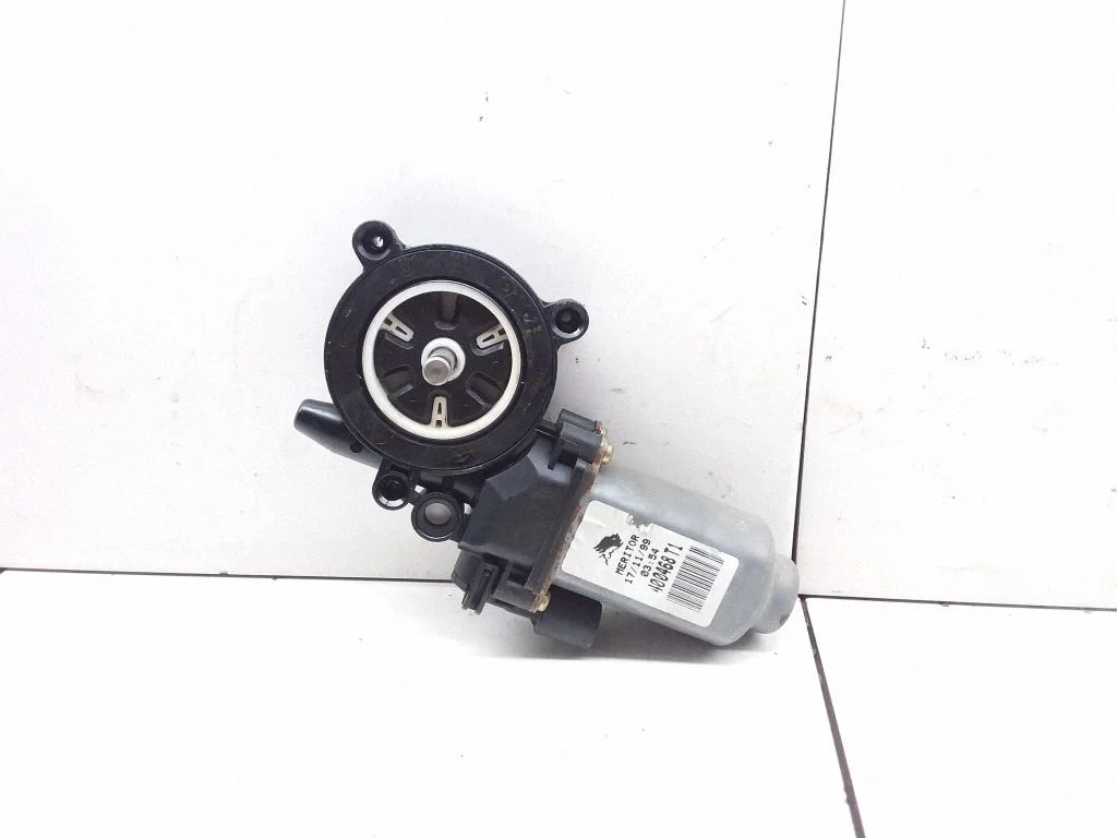 Front door window regulator motor – Renault Scenic I (1996-2003)