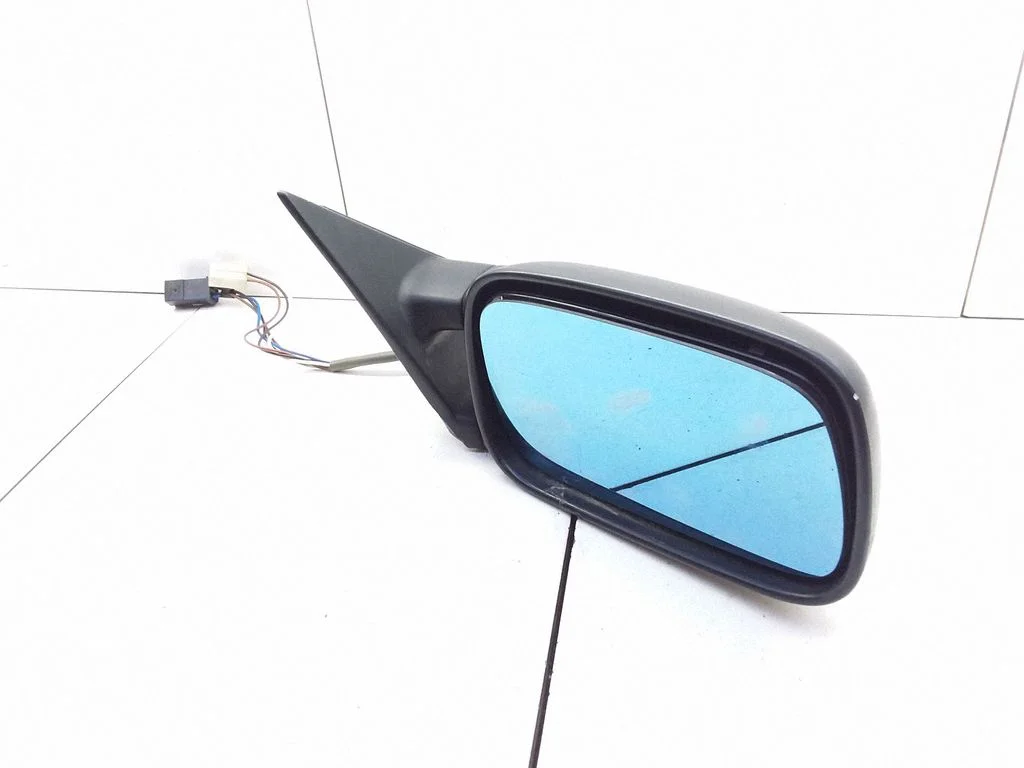 Front door electric wing mirror E10017273