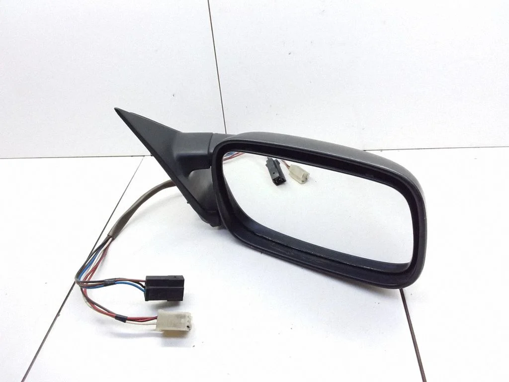 Front door electric wing mirror E10017273