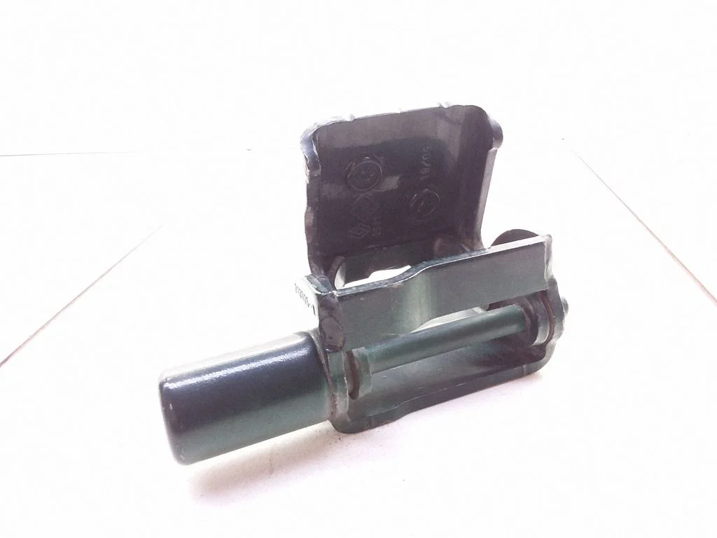 Tagaukse alumine hing 213725