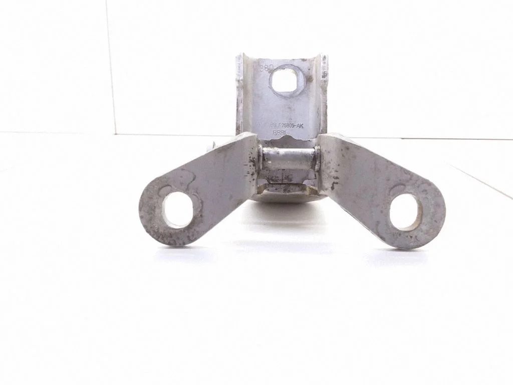 Tagaukse alumine hing 93BBF26806AK