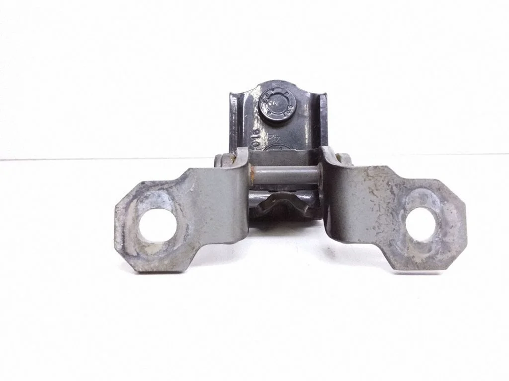 Rear door lower hinge – right