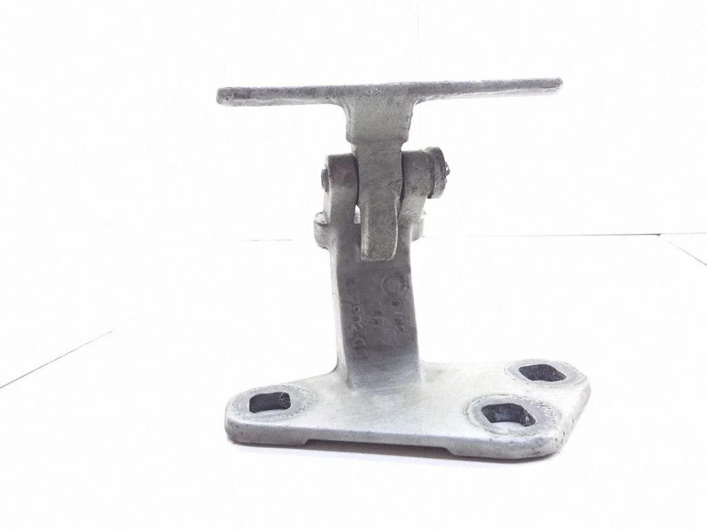 Tagaukse alumine hing 8402183