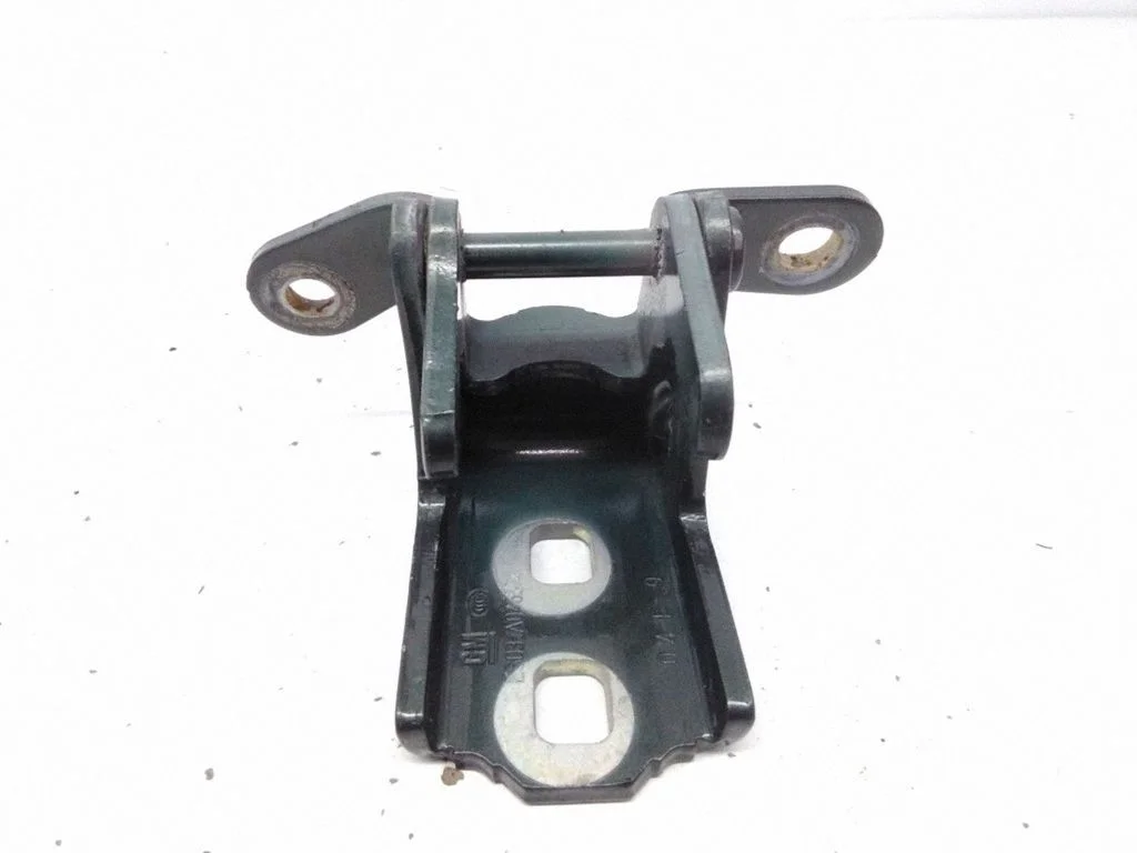 Rear door lower hinge ES03A046574