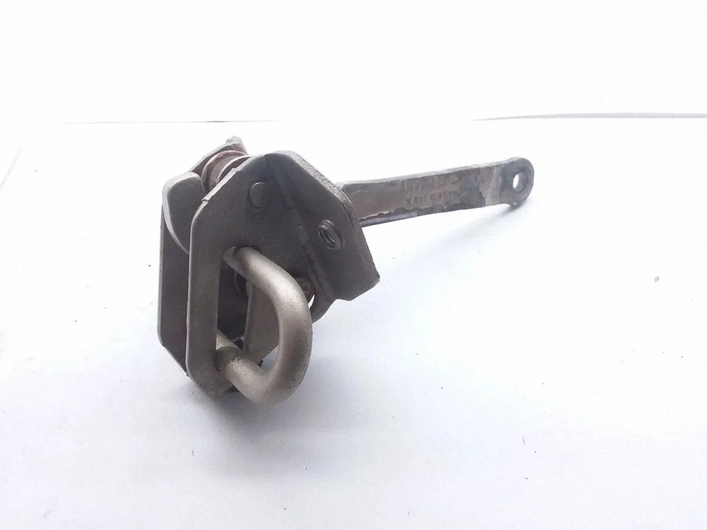 Rear door check strap stopper 443839249A