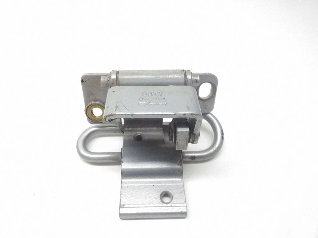 Rear door lower hinge 4A0833412A