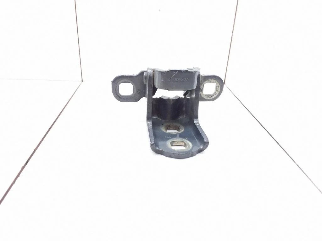 Tagaukse ülemine hing – Renault Megane II (2006-2008)