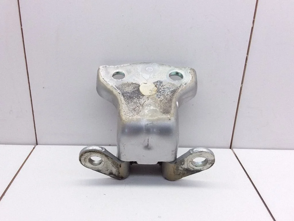 Tagaukse ülemine hing – Opel Antara (2006-2016)