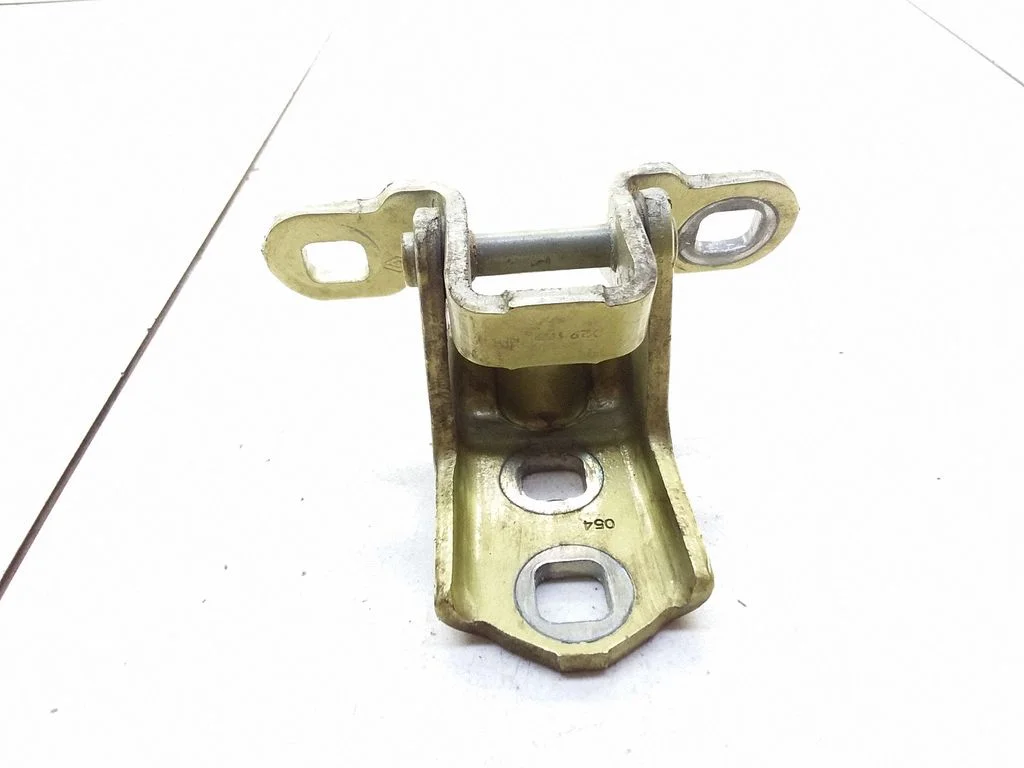 Tagaukse ülemine hing – Renault Megane II (2002-2005)