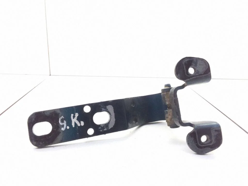 Rear door upper hinge – left