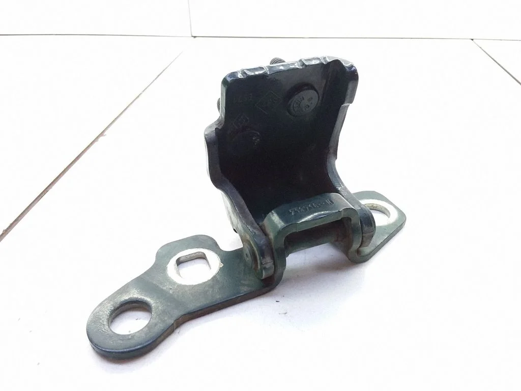 Rear door upper hinge 213718H