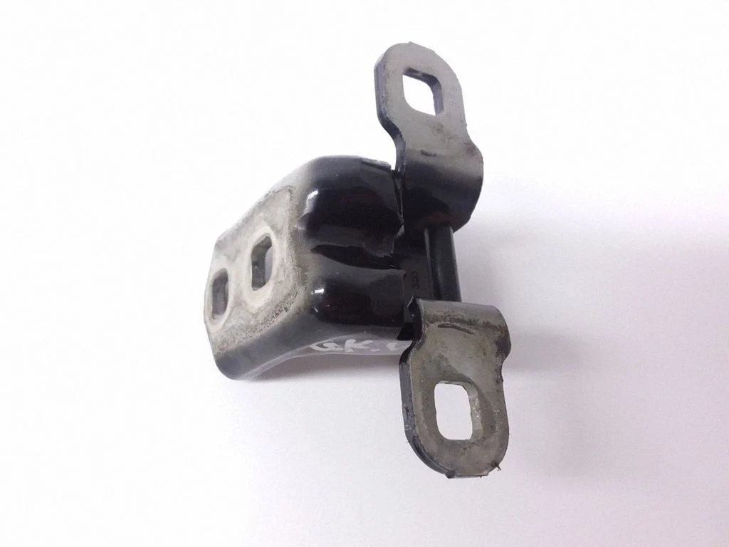 Tagaukse ülemine hing – Renault Megane II (2002-2005)