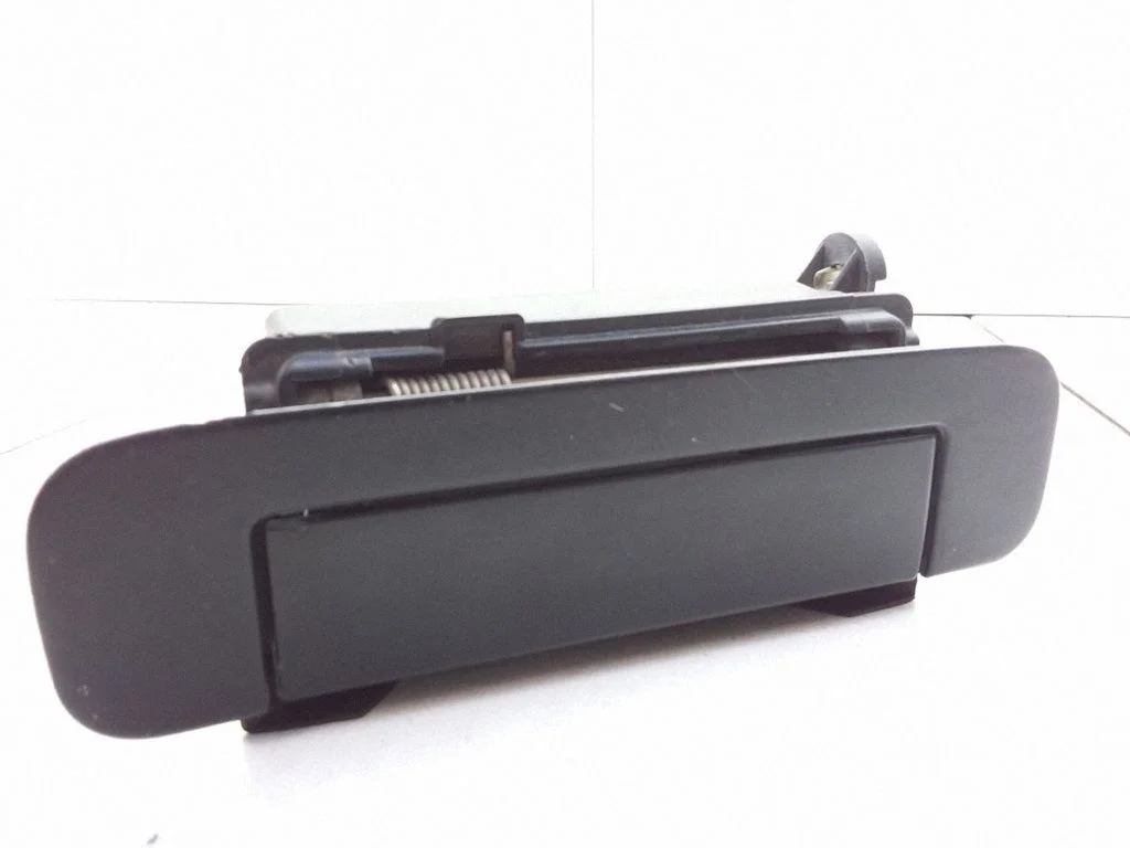 Tagaukse välimine käepide A0839205