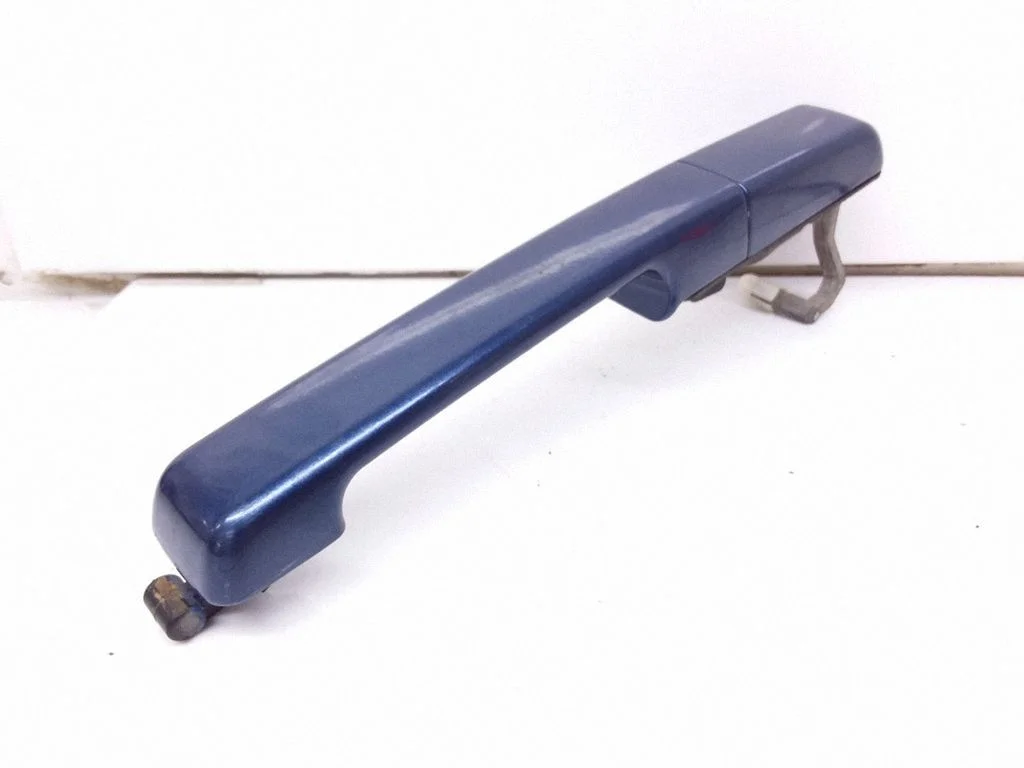 Rear door exterior handle – rear right