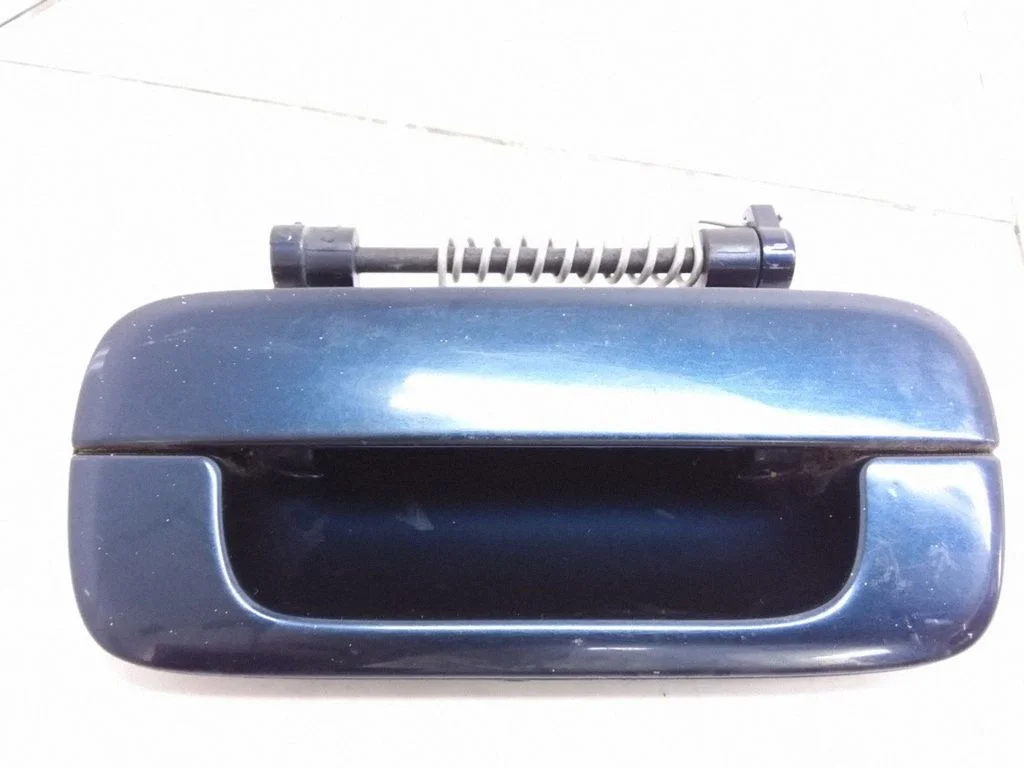 Aizmugurējo durvju ārējais atvēršanas rokturis 9621859377