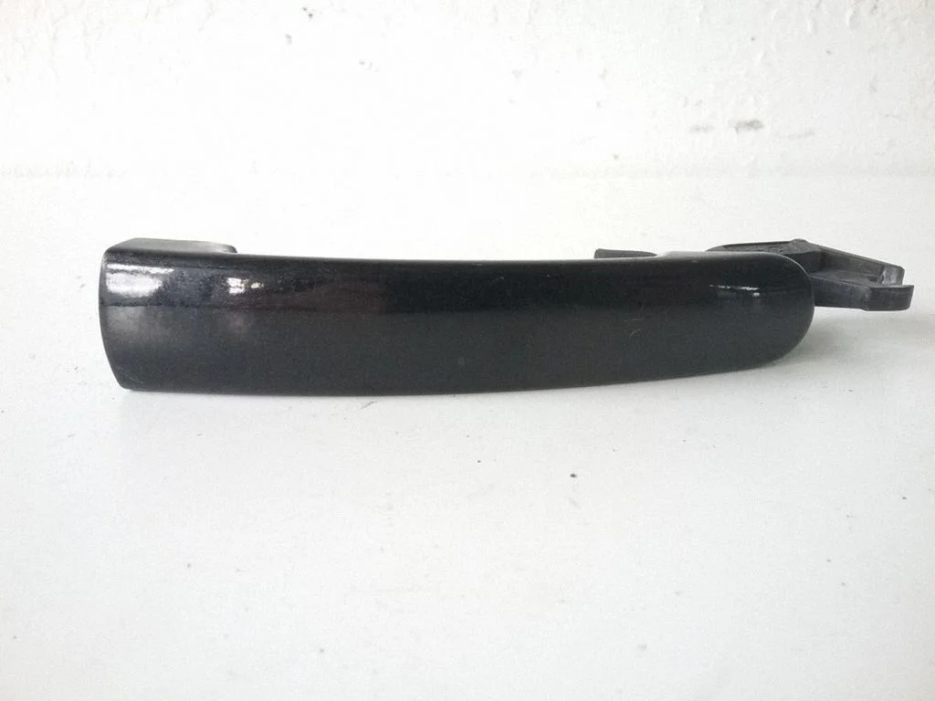 Rear door exterior handle 3B0837207